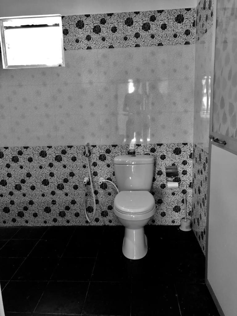 Sai Seashell Rest Inn Nilaveli Trincomalee Eksteriør bilde
